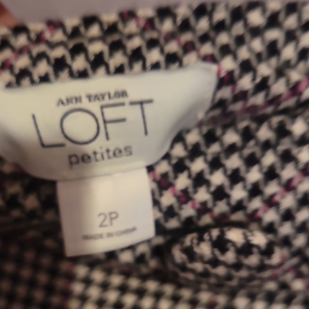 LOFT Black and White Checkered Pencil Skirt - Picture 2 of 5
